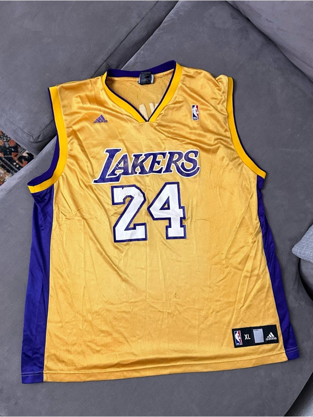 Adidas Kobe Bryant #24 Los Angeles Lakers Jersey Size X-Large